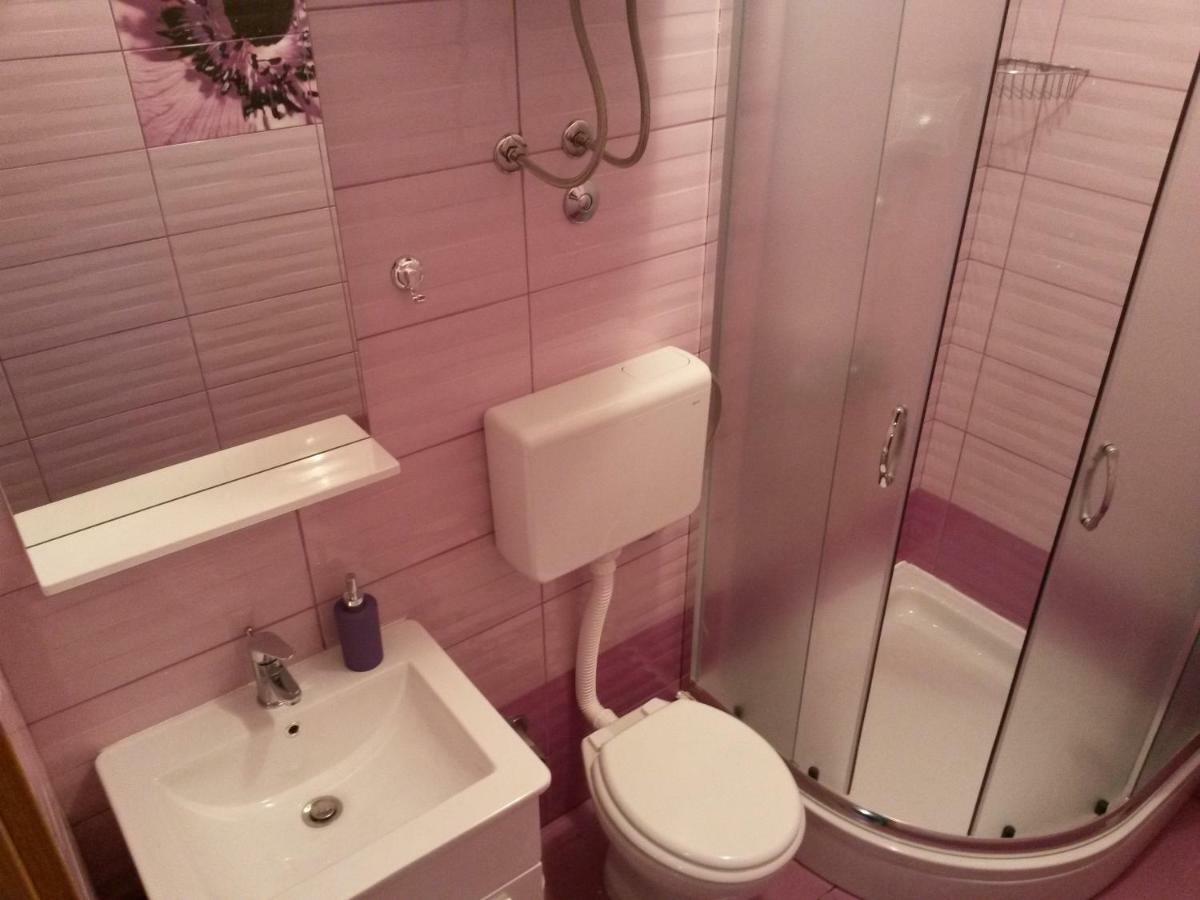Apartment Tip Top 罗维尼 外观 照片